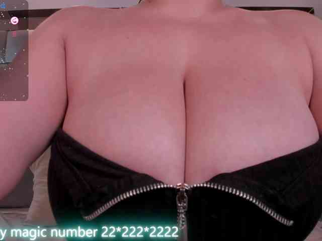 anyi-sweet-tits webcam