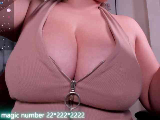 anyi-sweet-tits webcam