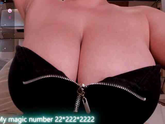 anyi-sweet-tits webcam