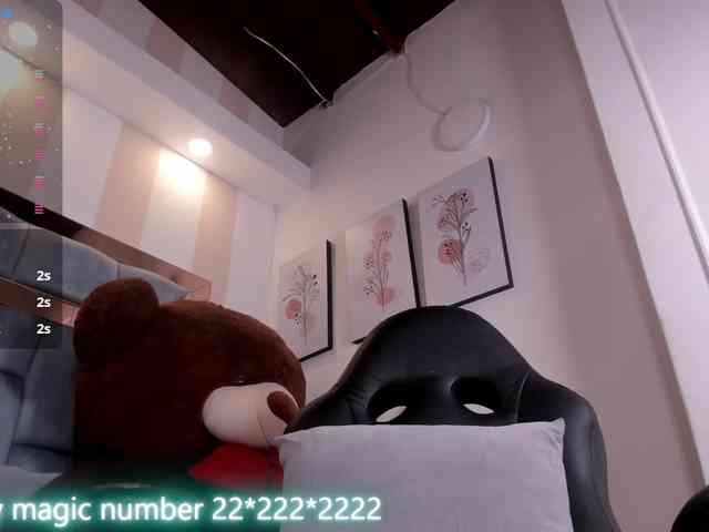 anyi-sweet-tits webcam