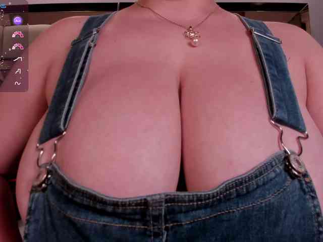 anyi-sweet-tits webcam