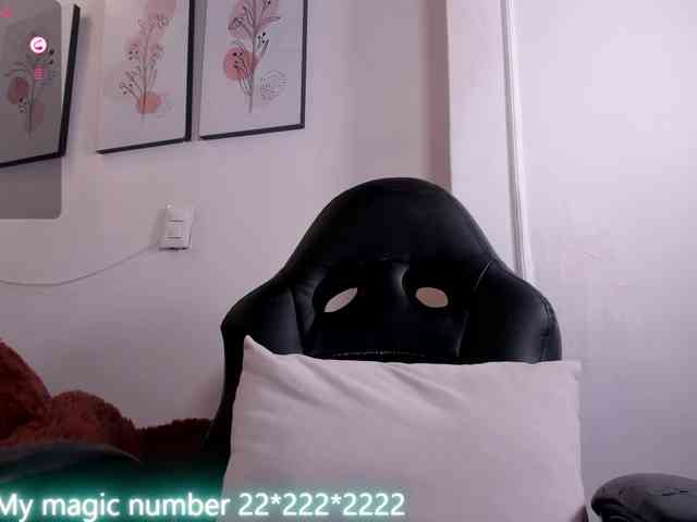 anyi-sweet-tits webcam