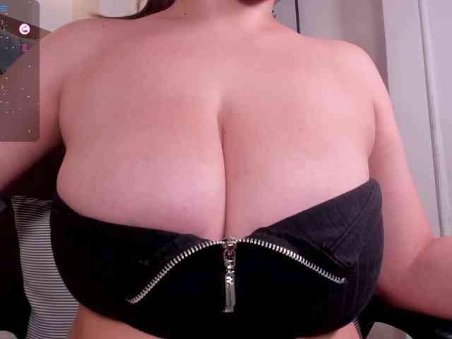 anyi-sweet-tits webcam