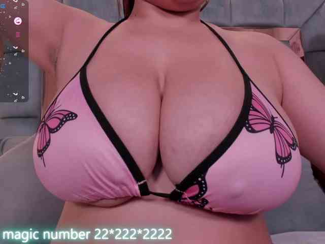 anyi-sweet-tits webcam