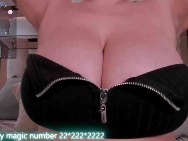 anyi-sweet-tits webcam