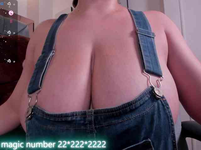 anyi-sweet-tits webcam