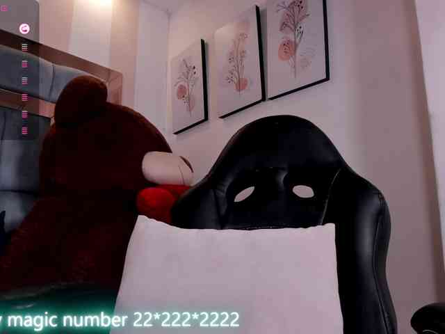 anyi-sweet-tits webcam