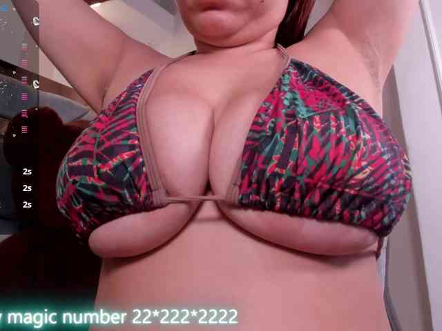 anyi-sweet-tits webcam