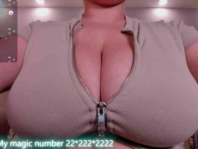 anyi-sweet-tits webcam