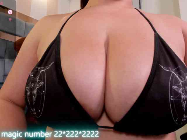 anyi-sweet-tits webcam