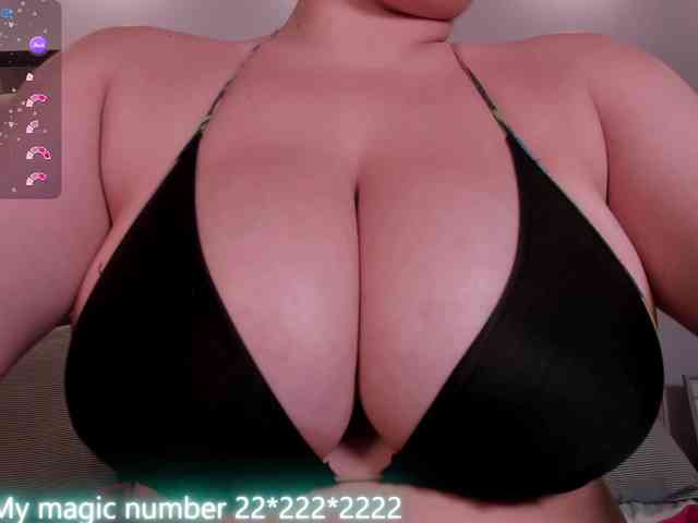 anyi-sweet-tits webcam