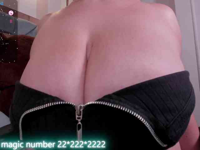 anyi-sweet-tits webcam