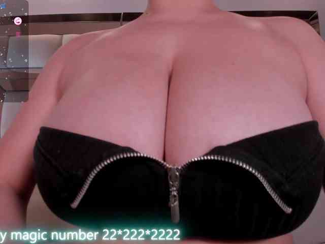 anyi-sweet-tits webcam