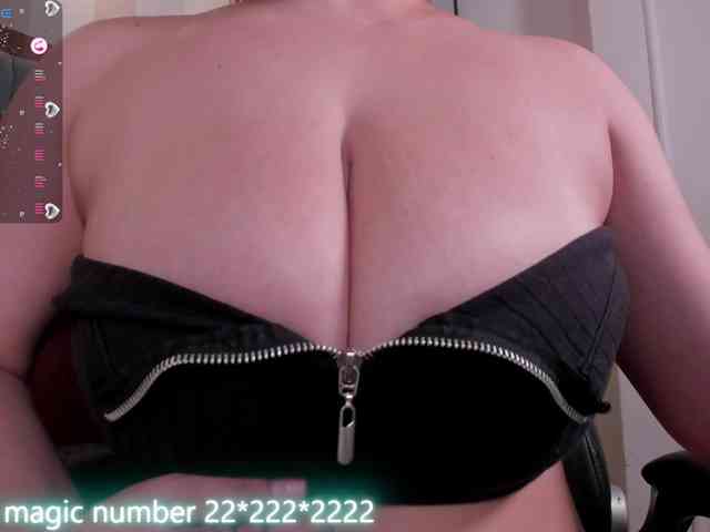 anyi-sweet-tits webcam