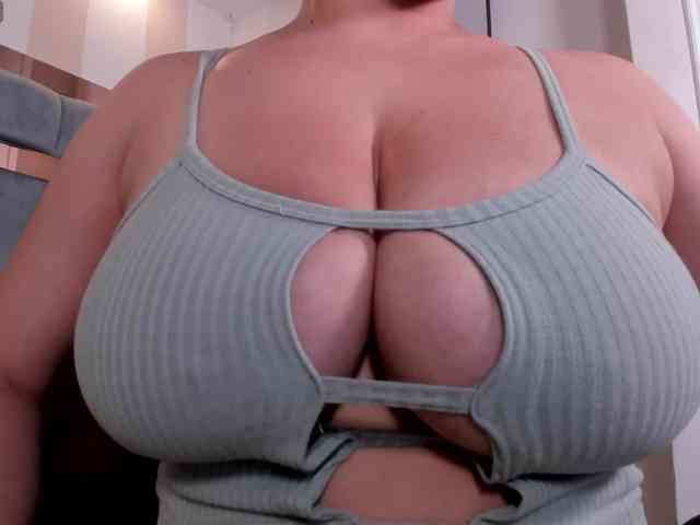 anyi-sweet-tits