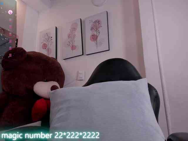 anyi-sweet-tits webcam