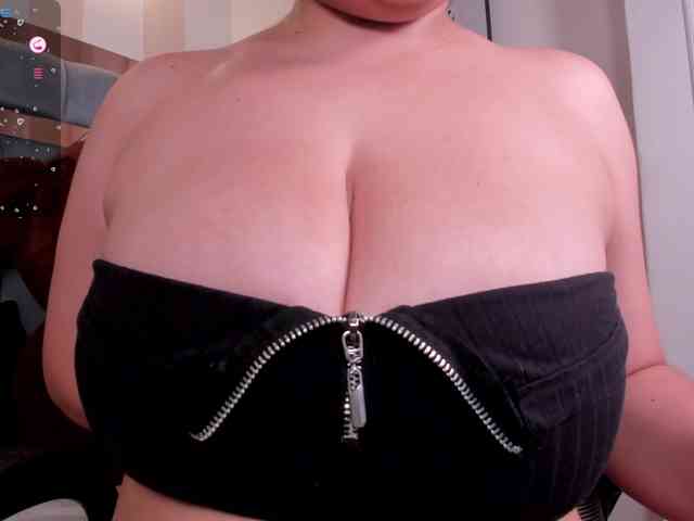anyi-sweet-tits webcam