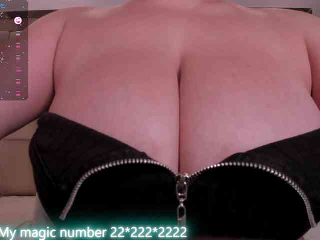 anyi-sweet-tits webcam