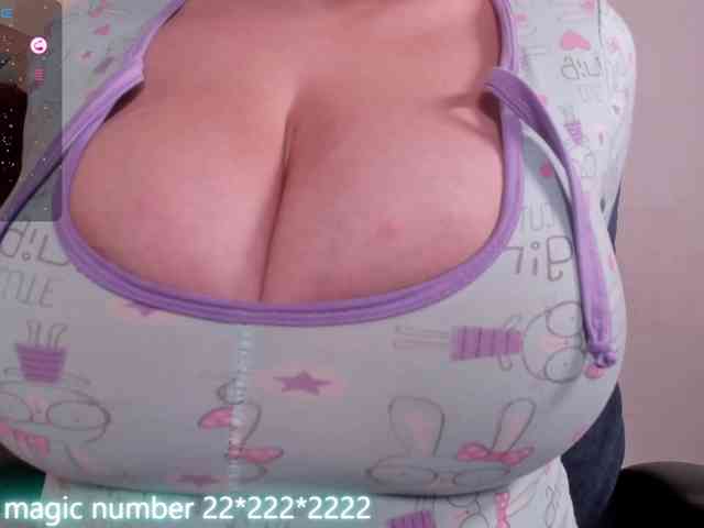 anyi-sweet-tits webcam