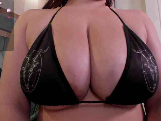 anyi-sweet-tits webcam