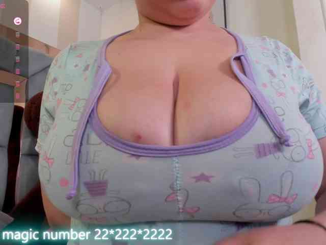 anyi-sweet-tits