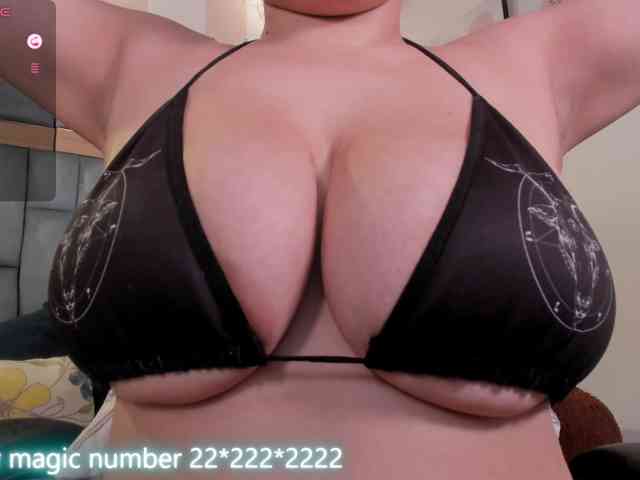 anyi-sweet-tits webcam