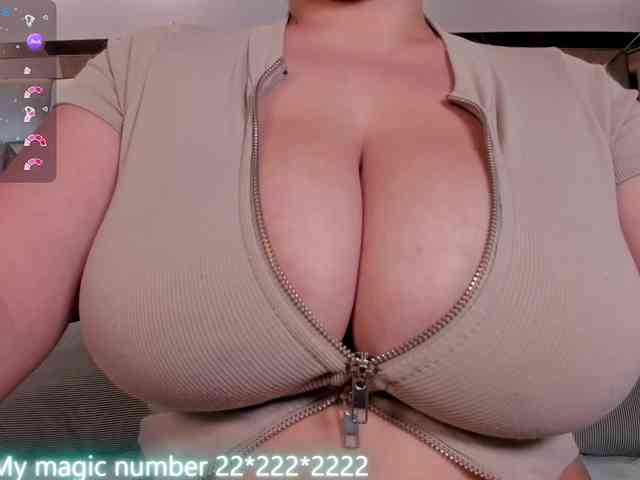 anyi-sweet-tits webcam
