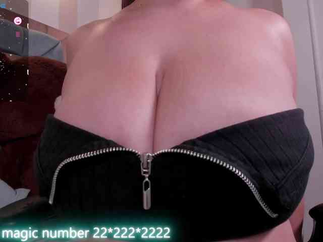 anyi-sweet-tits webcam