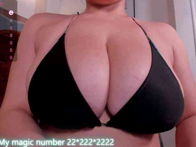anyi-sweet-tits webcam