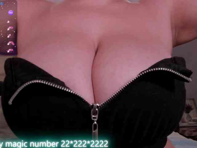 anyi-sweet-tits webcam