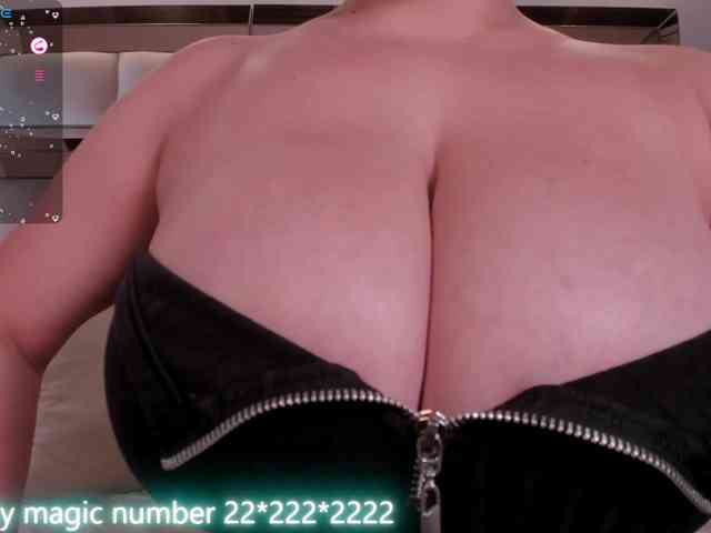 anyi-sweet-tits webcam