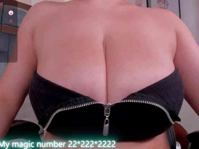 anyi-sweet-tits webcam