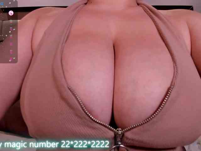 anyi-sweet-tits