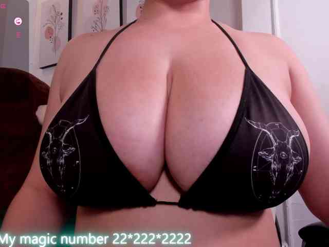 anyi-sweet-tits webcam