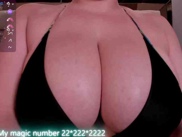 anyi-sweet-tits webcam