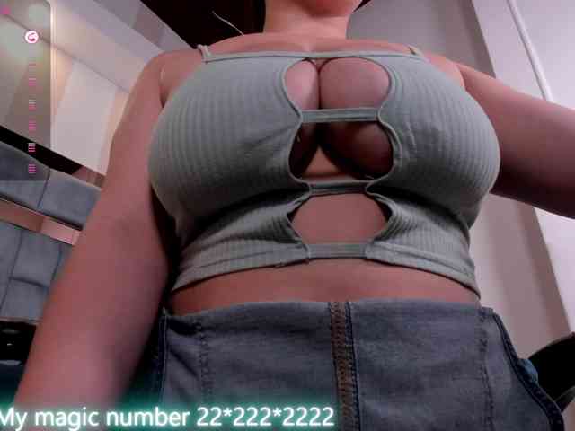 anyi-sweet-tits webcam