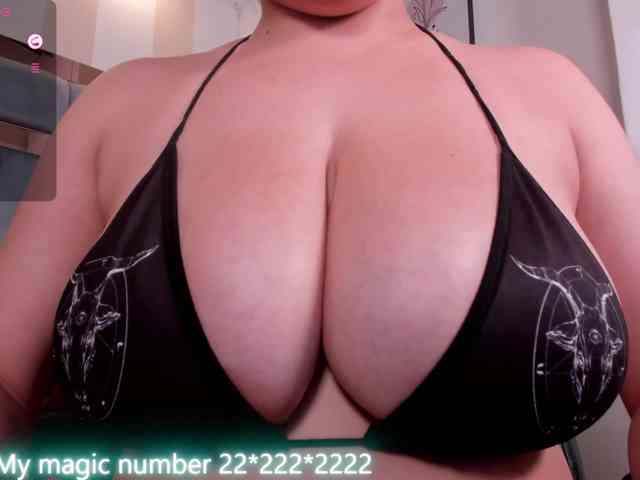anyi-sweet-tits webcam