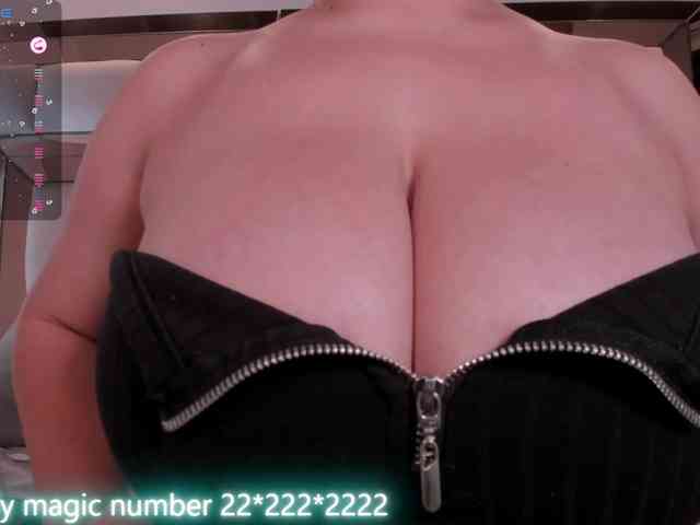 anyi-sweet-tits webcam