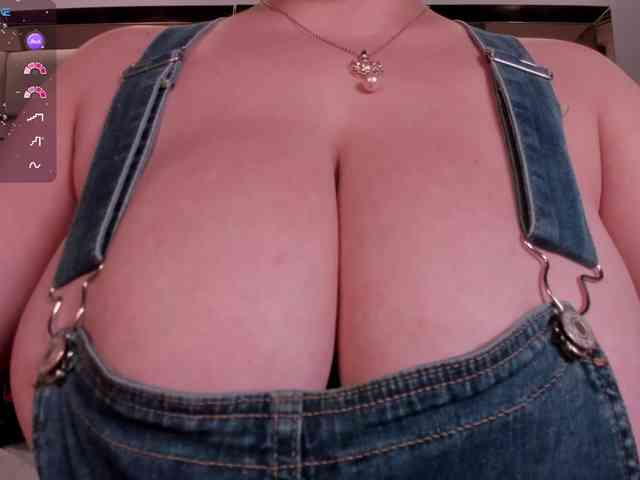 anyi-sweet-tits webcam