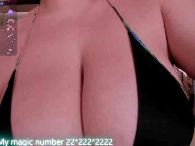 anyi-sweet-tits webcam