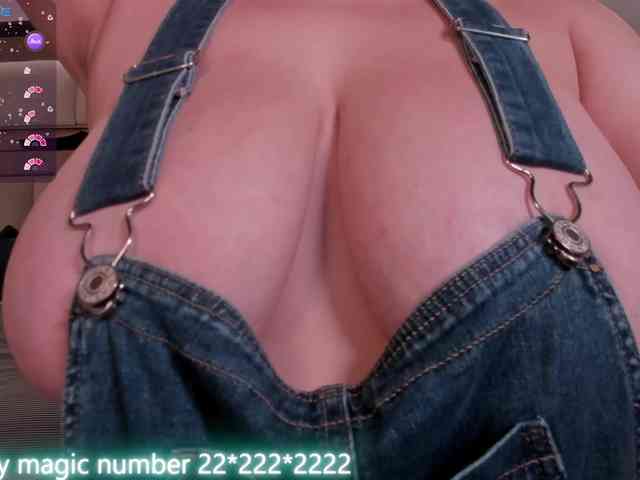 anyi-sweet-tits webcam