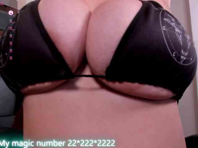 anyi-sweet-tits webcam