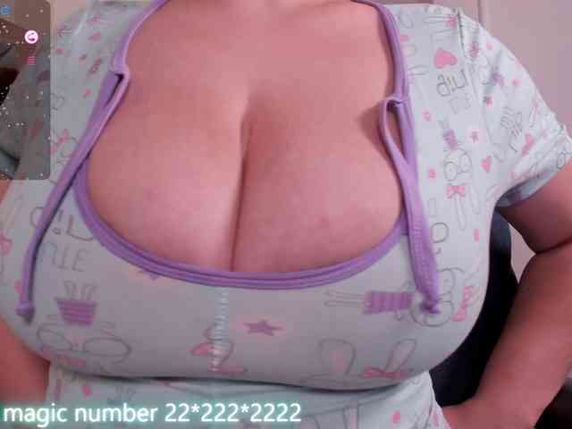 anyi-sweet-tits webcam