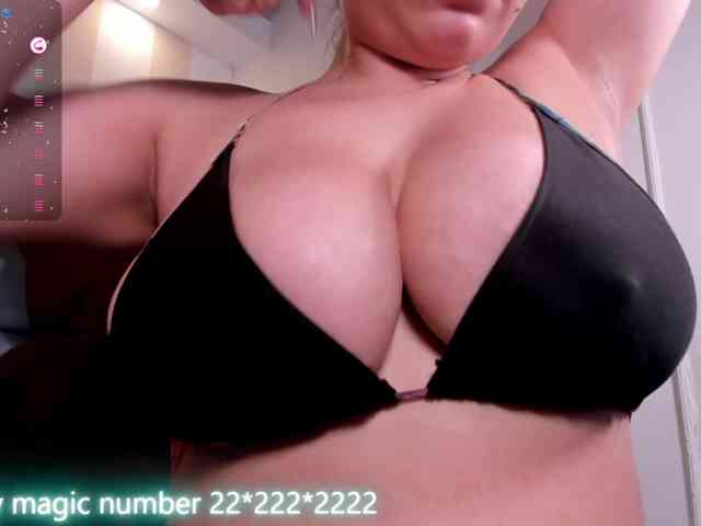 anyi-sweet-tits webcam