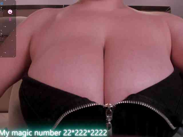 anyi-sweet-tits webcam