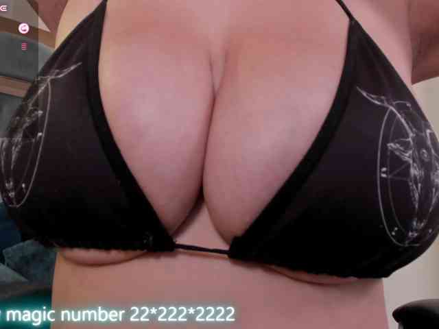 anyi-sweet-tits