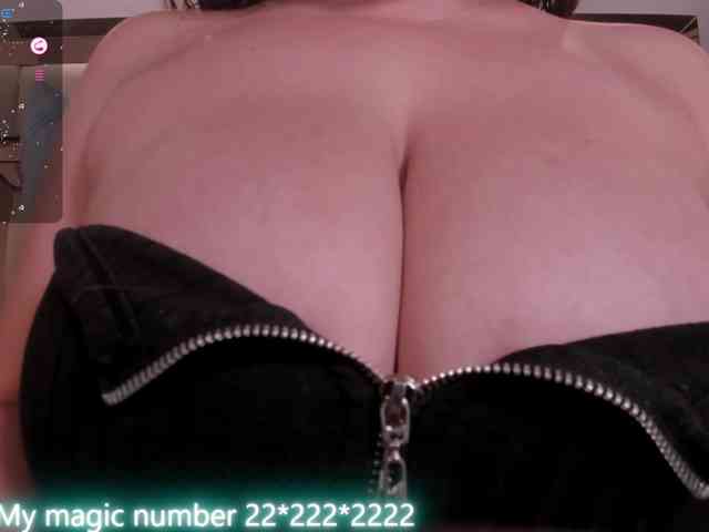 anyi-sweet-tits webcam