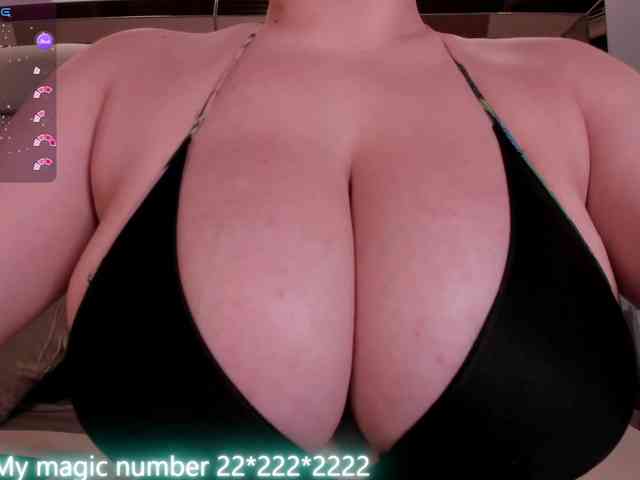 anyi-sweet-tits webcam