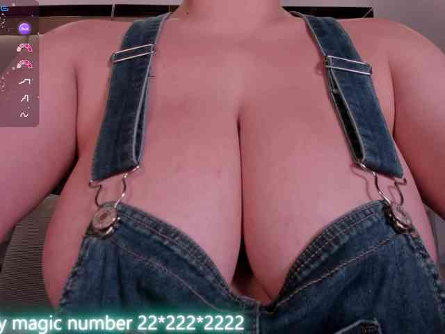 anyi-sweet-tits webcam