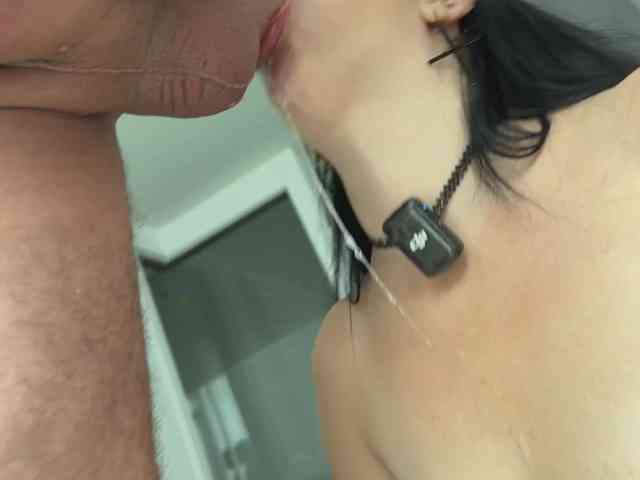 Travel-couple webcam